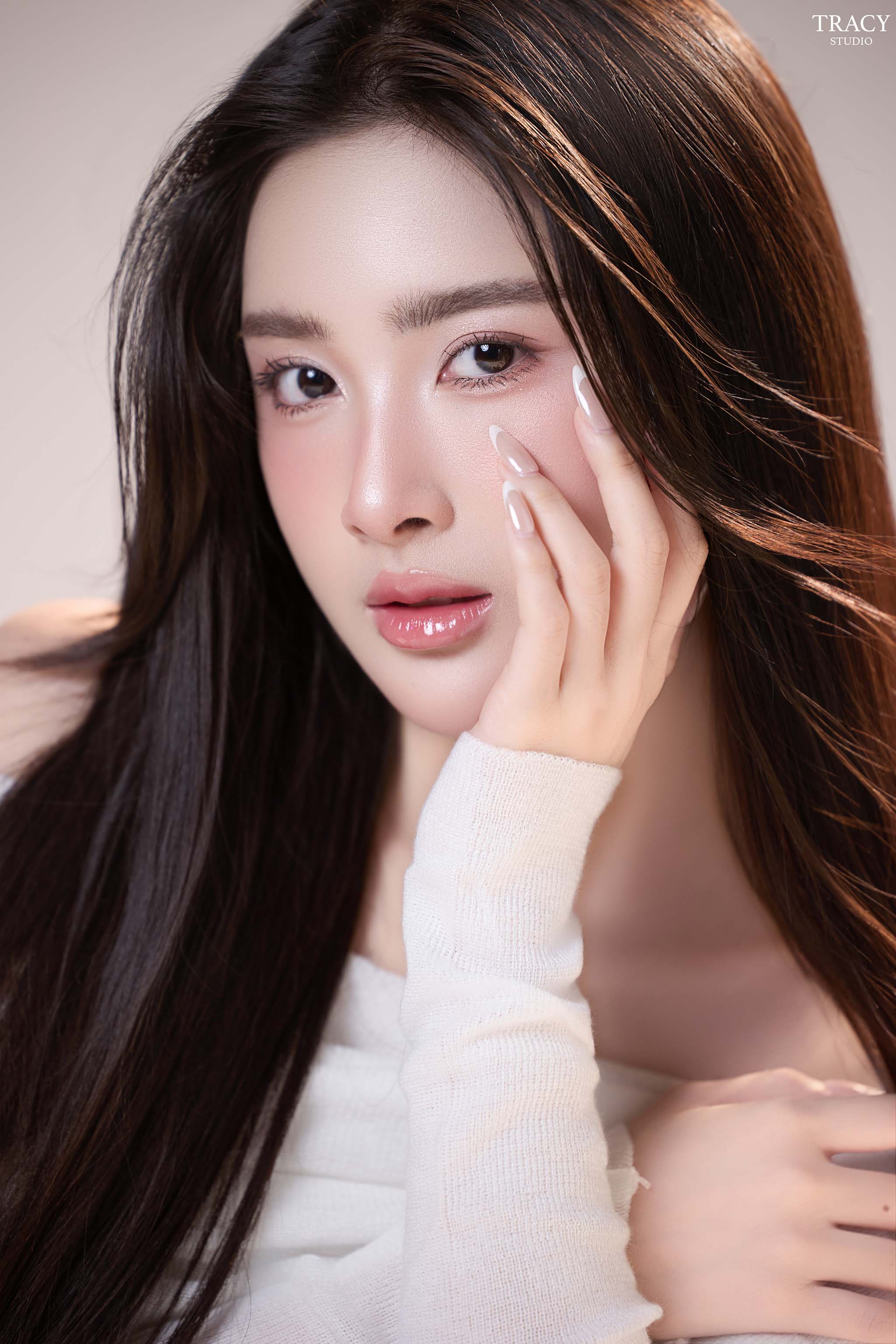 frontend/img/gallery/anh-beauty/tracy-studio-chup-beauty-hoaian (4).jpg